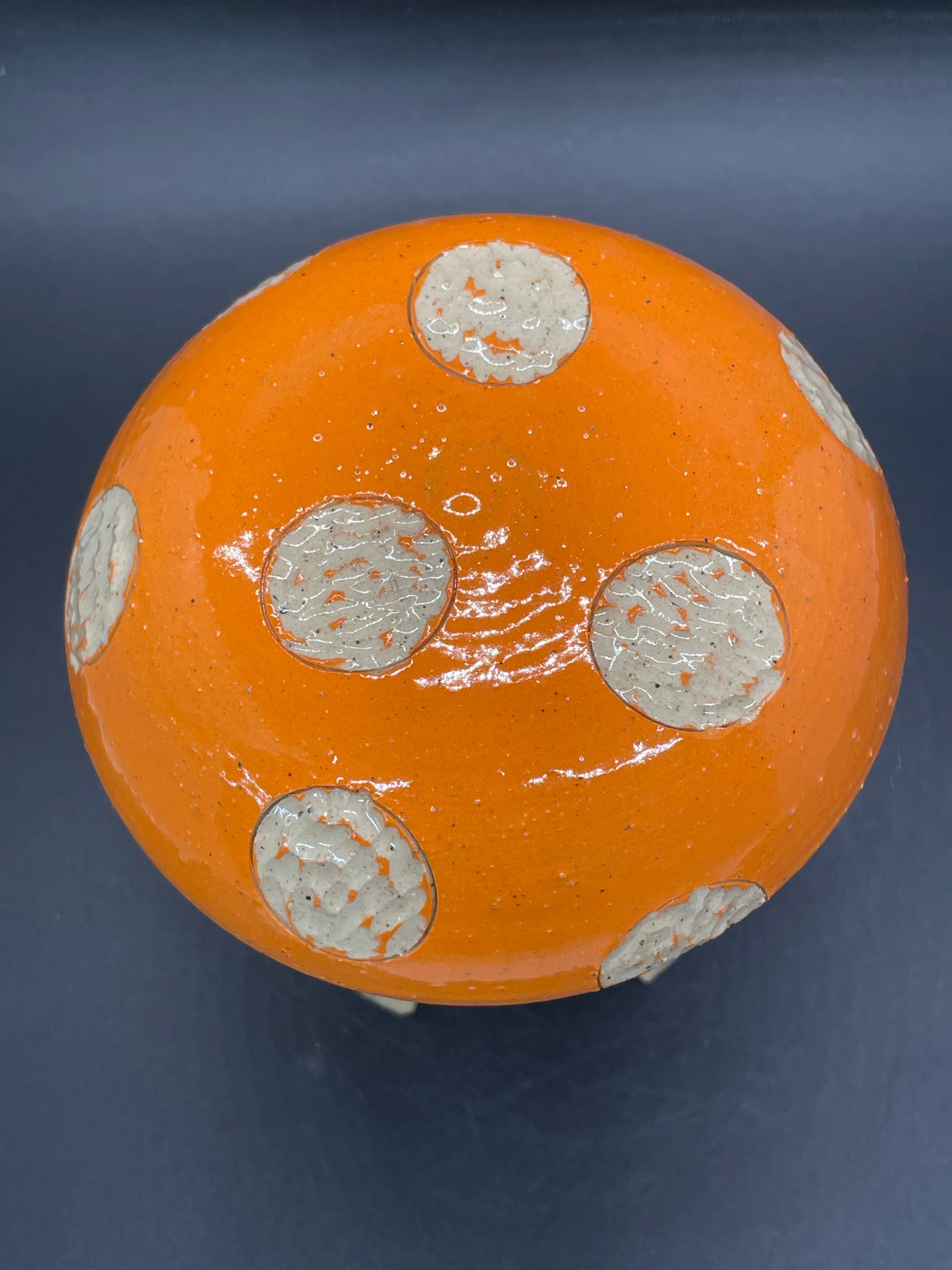 TH-6-Orange Spots