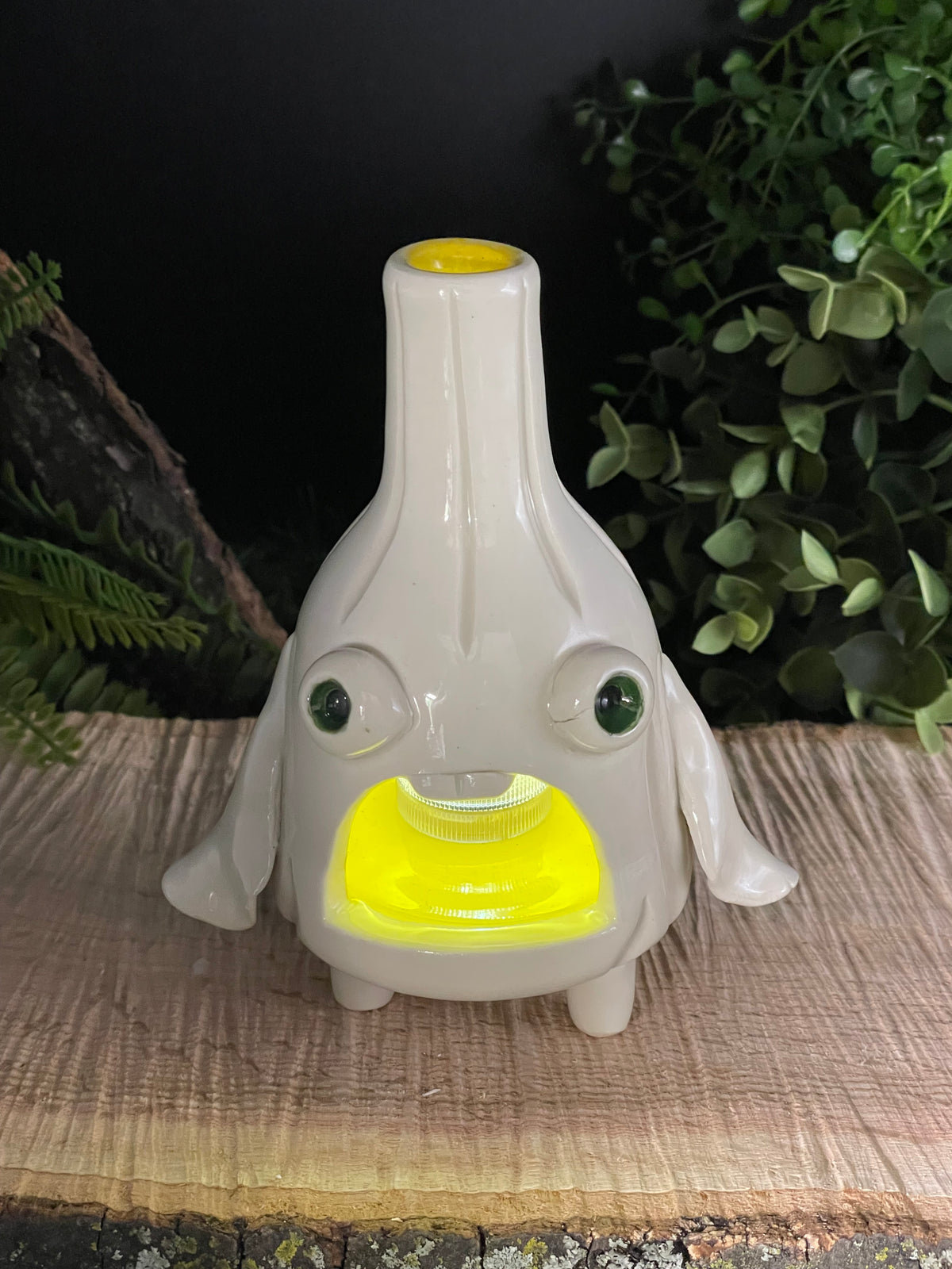 IB-Green Eyed Ghost