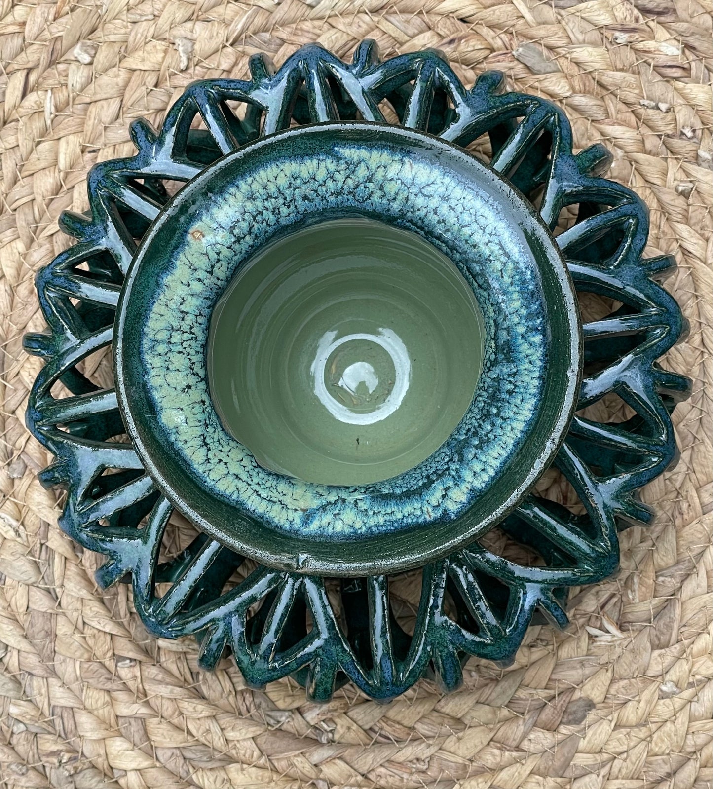 DW-6-Lacy Green