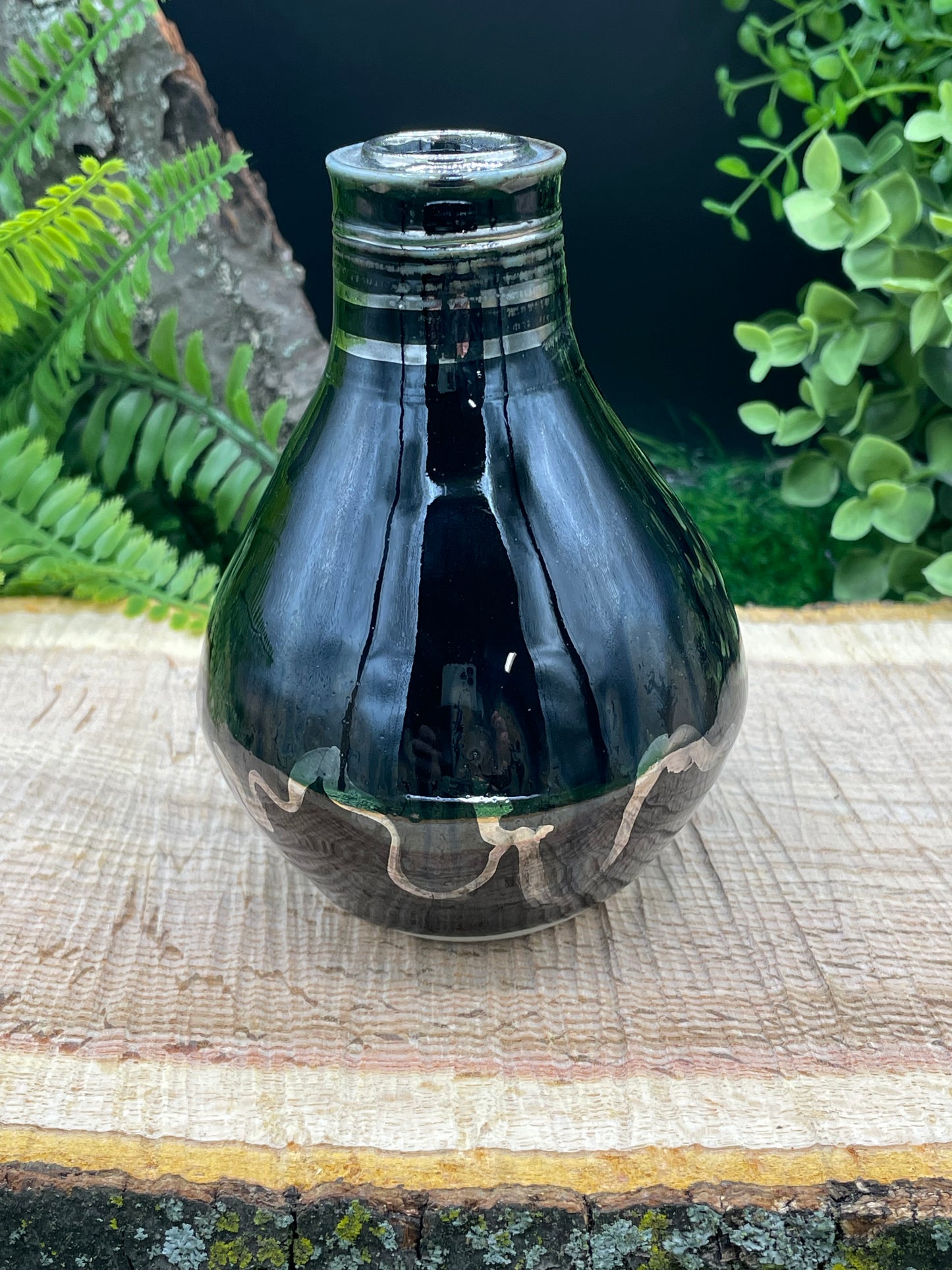 V-10-Black