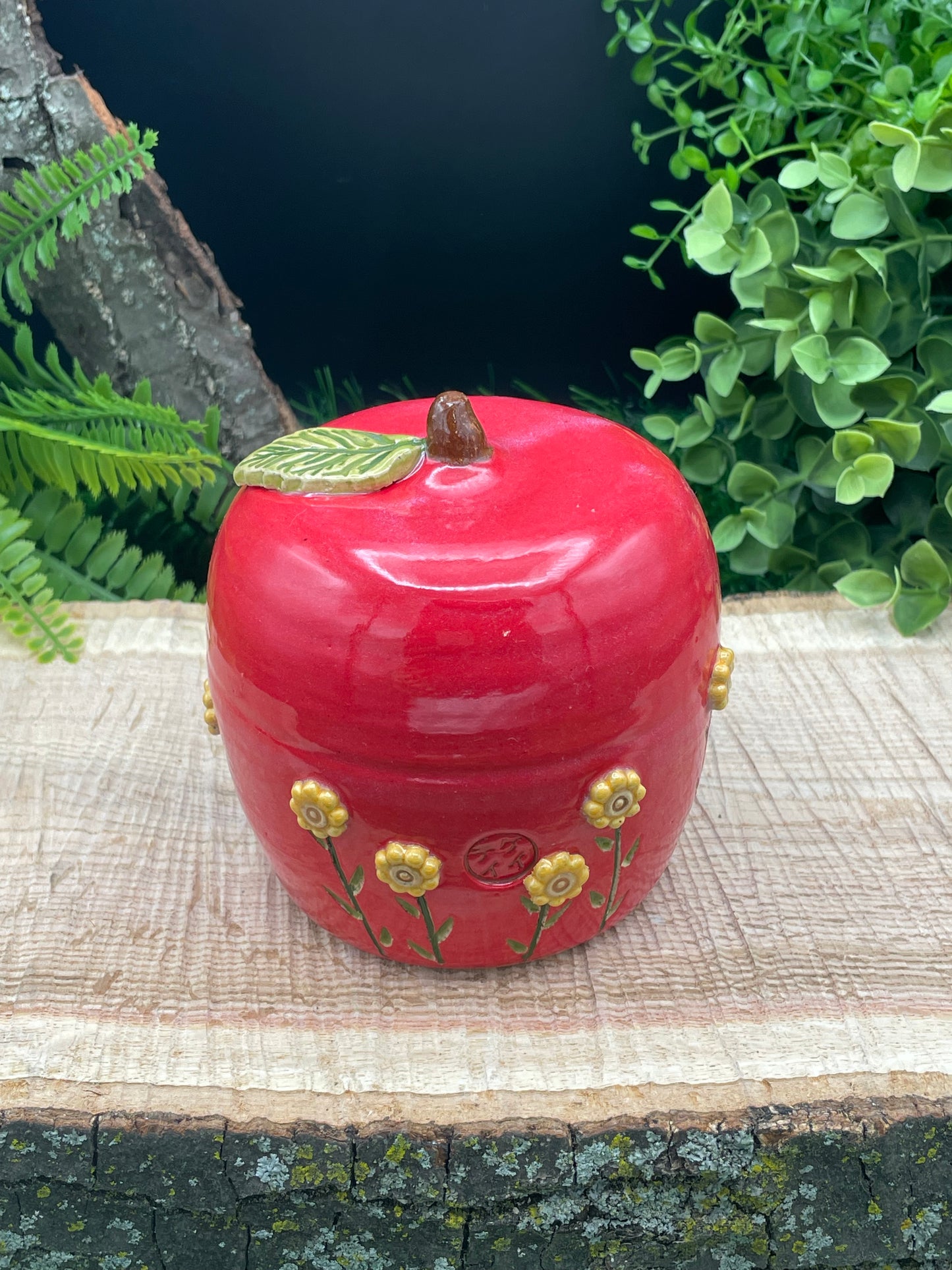 TH-Apple