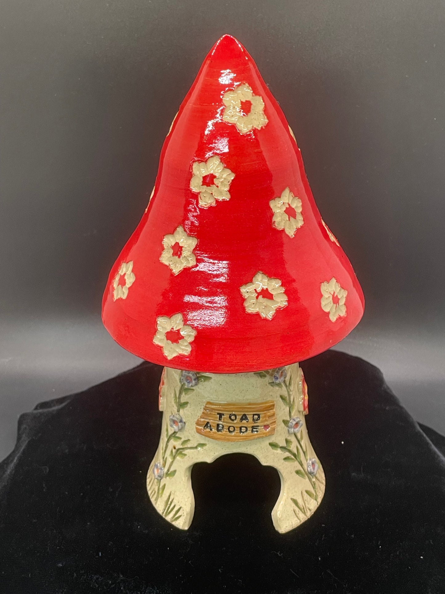 TH-6-Daisy Cone