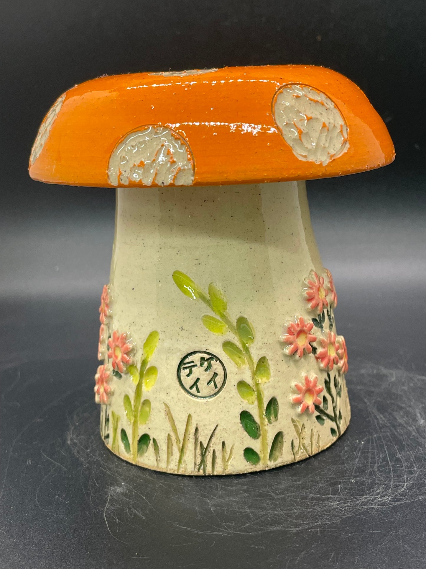 TH-6-Orange Spots
