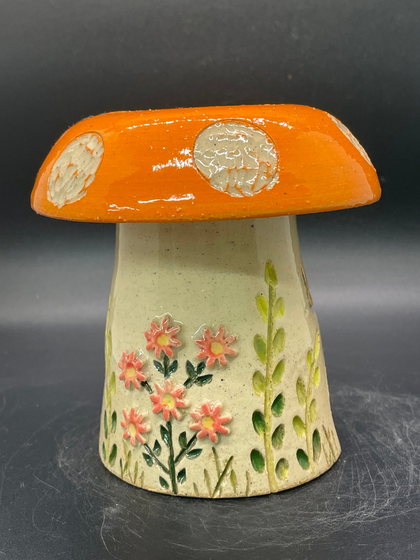TH-6-Orange Spots