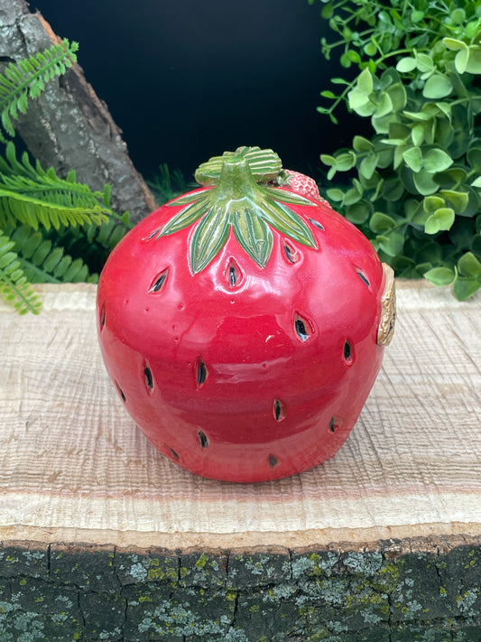 TH-Strawberry