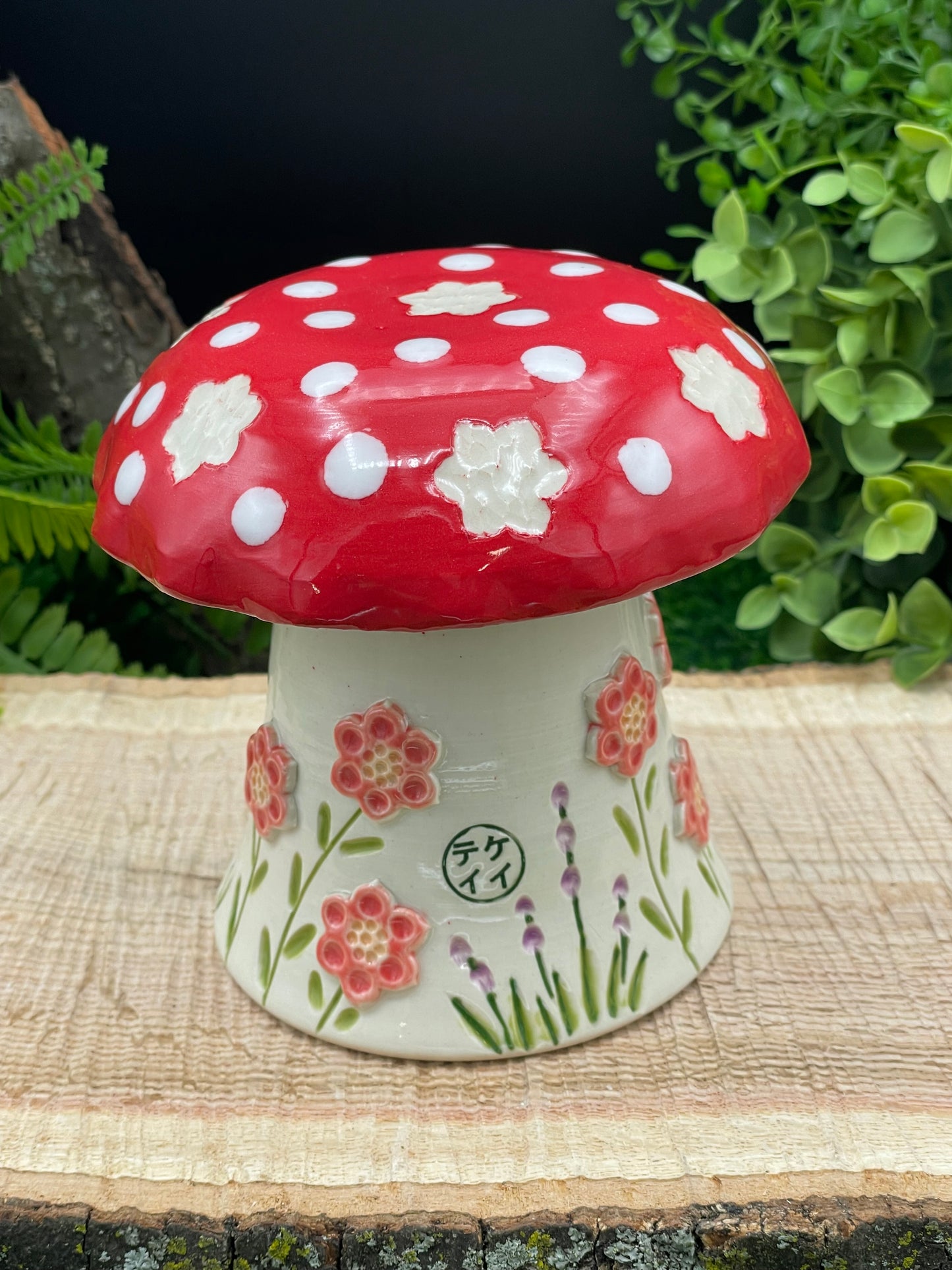 TH-Red Bloom 3D