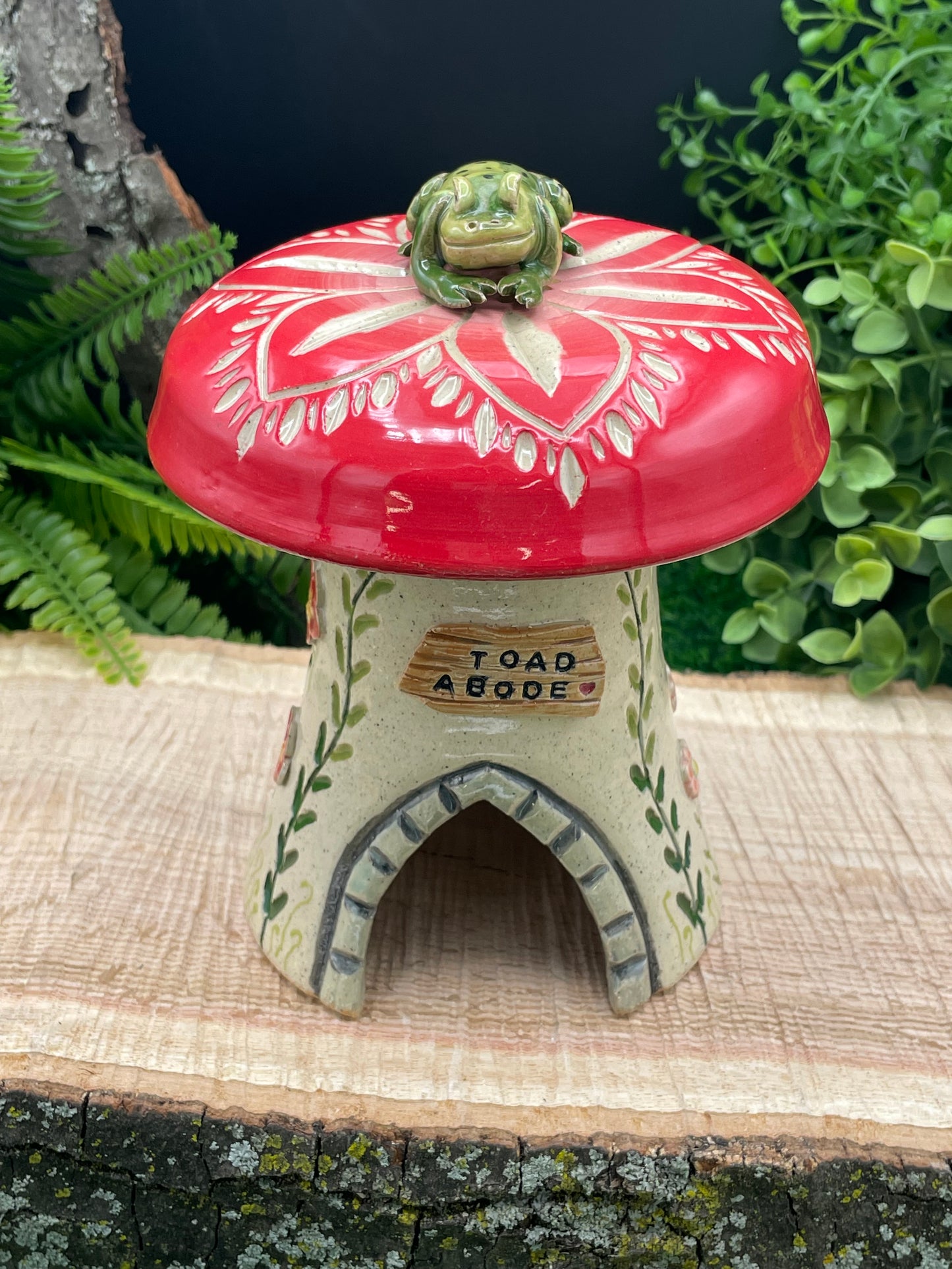 TH-Red Frog