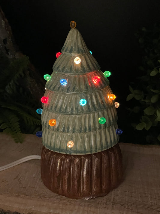L-Small Holiday Tree