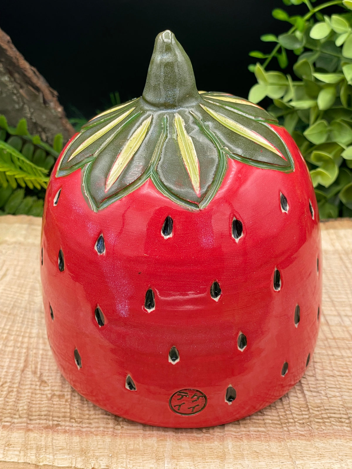 TH-Strawberry